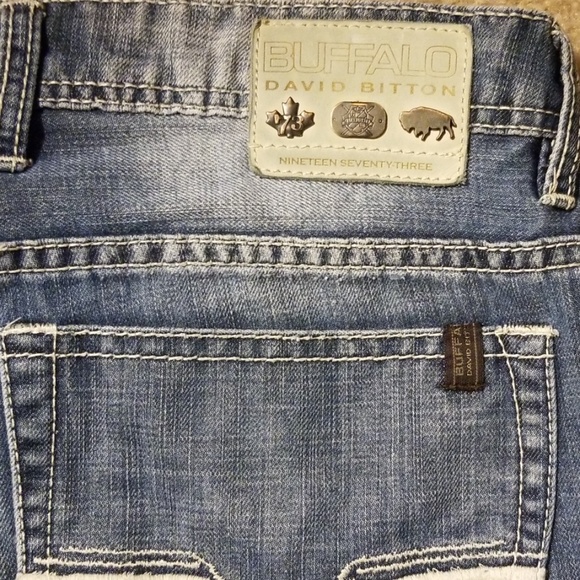 Jeans - Picture 5 of 6